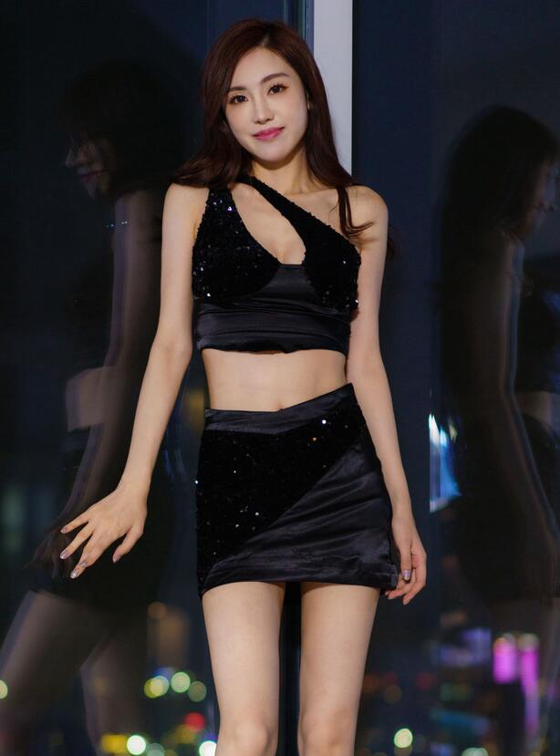 淫乱家族 电影-中文字幕 欧美精品 第1页 - 小鸡AV国产精品久久久久久久久动漫