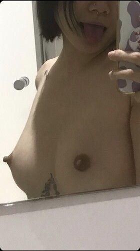 国产一区二区三区视频在线观看-天天视频国产 - 小鸡AV忘穿内裤被男同桌摸出水