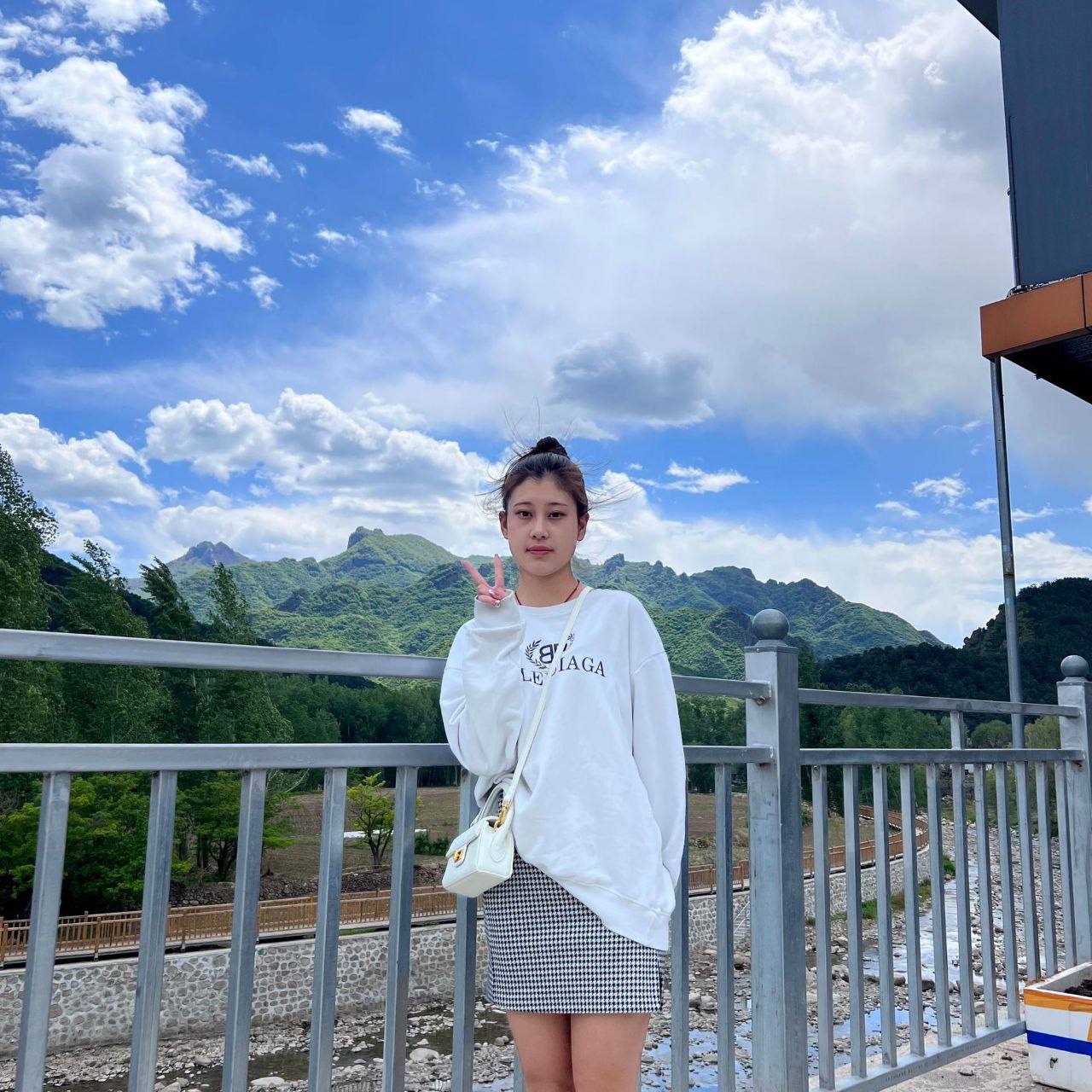 男生露j直播appgay77-杨贵妃颤抖双乳呻吟求欢 - 小鸡AV免费看黄色一级