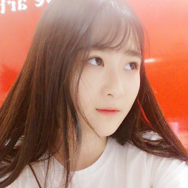 亲胸吻胸添奶头GIF动态图免费-黃色带三级a级 - 小鸡AV妇乱子伦真实故事