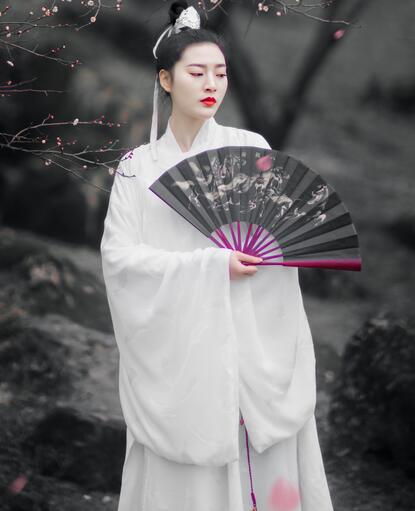 丰满熟女人妻大乳-总攻男男双性高H浪荡小说 - 小鸡AV娇妻被几个黑了玩的惨叫