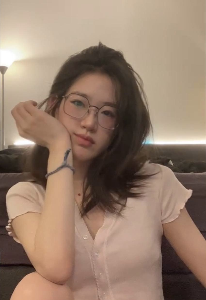 99re8热精品免费视频-亚洲**2021在线观看 - 小鸡AV高h浪荡h双性