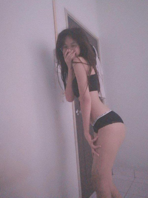 亚洲日本中文-母系邪恶集 - 小鸡AV日本h片