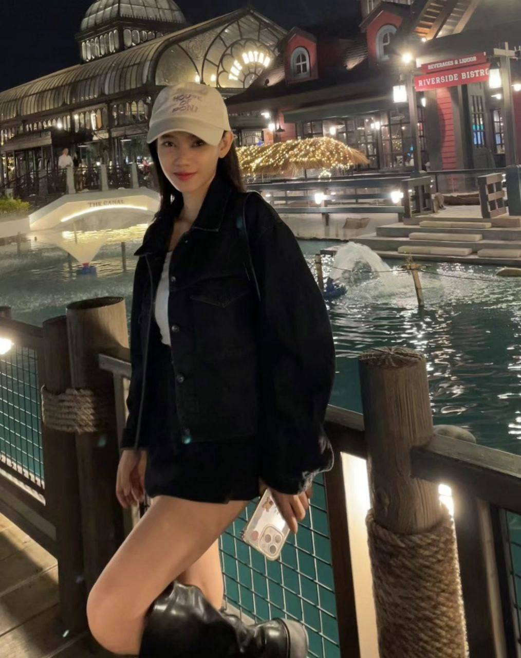 国产精品久人妻精品-校服进入稚嫩H - 小鸡AV与亲女洗澡时伦了