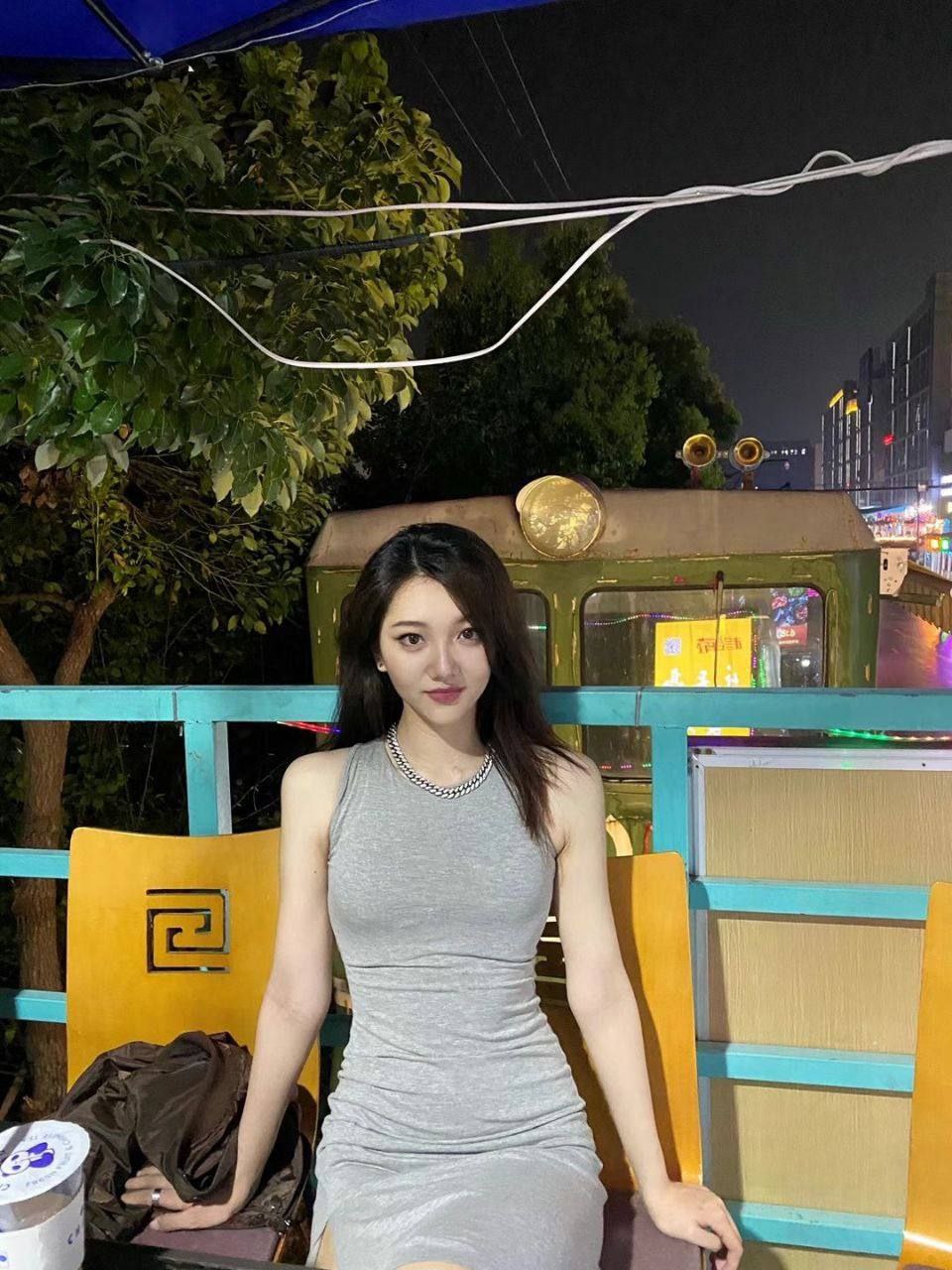 午夜福利1000集看看-亚洲影院一区 - 小鸡AV稚嫩娇小哭叫粗大撑破H