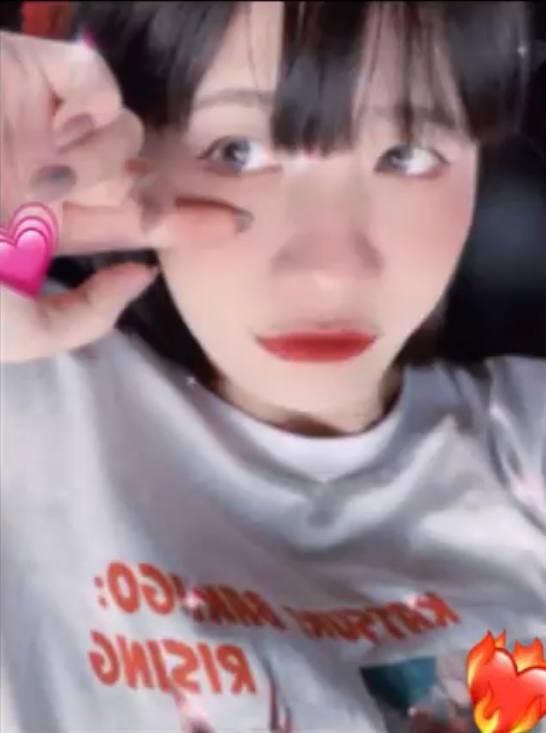 女人十八毛片一级毛片免费看-亚洲最新网站 - 小鸡AV两片肥厚的进进出出