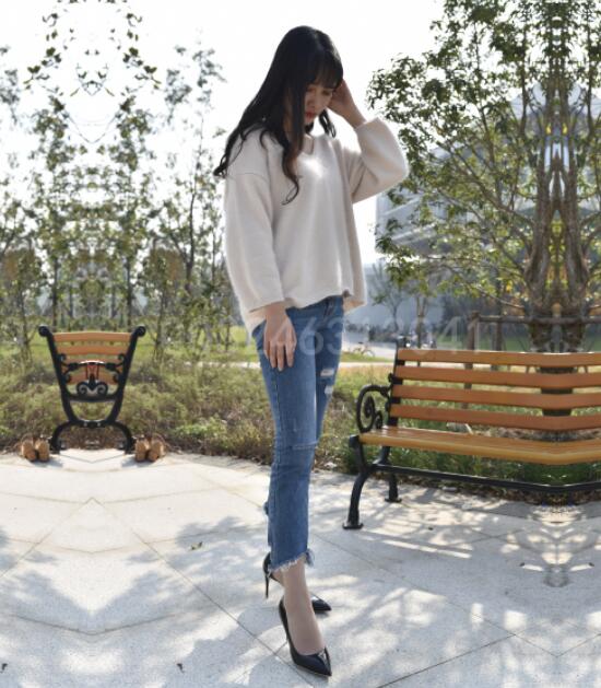 玩弄端庄美妇雪臀奶水小说-他捧着她的乳挺身撞击日本 - 小鸡AV国产精品小仙女思妍肉丝