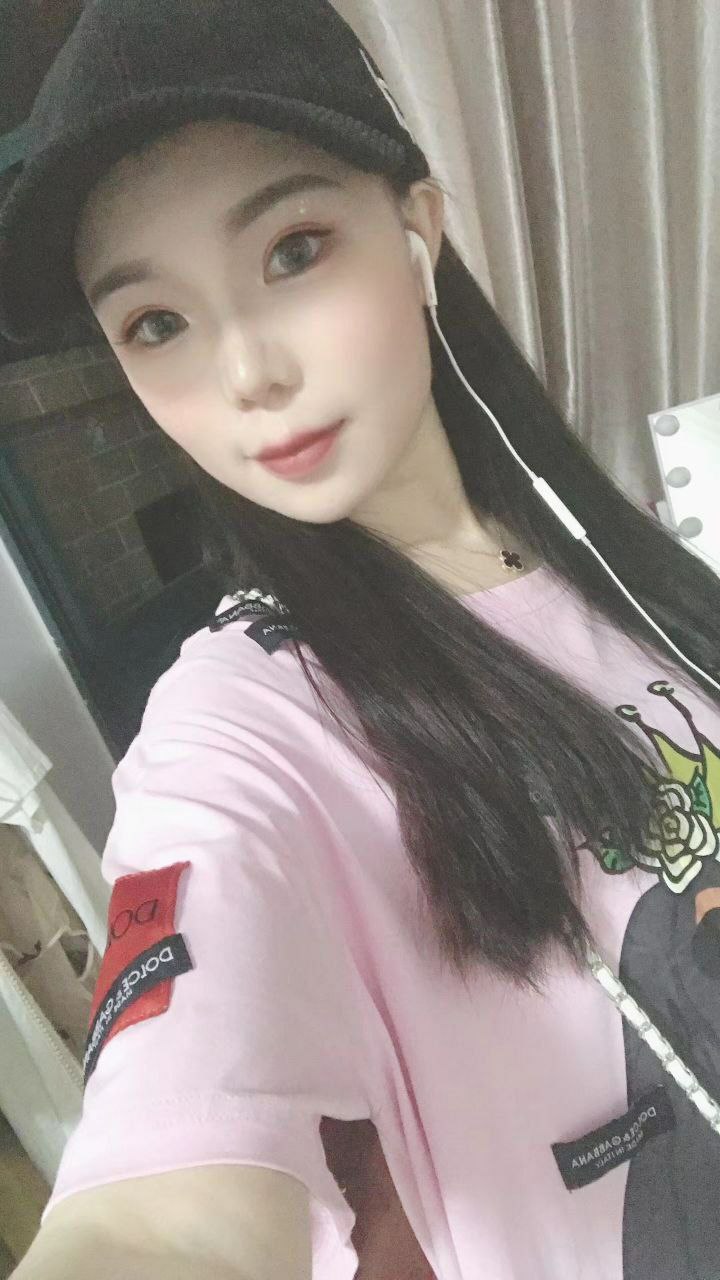 漂亮的小峓子3在线观看