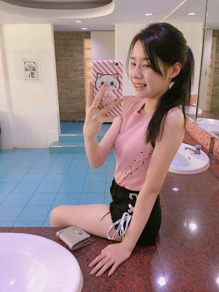 俄罗斯雏妓的BBB孩交-亚洲精品一区二区三区2023年最新电影 - 小鸡AV双性人妻挨脔日常H