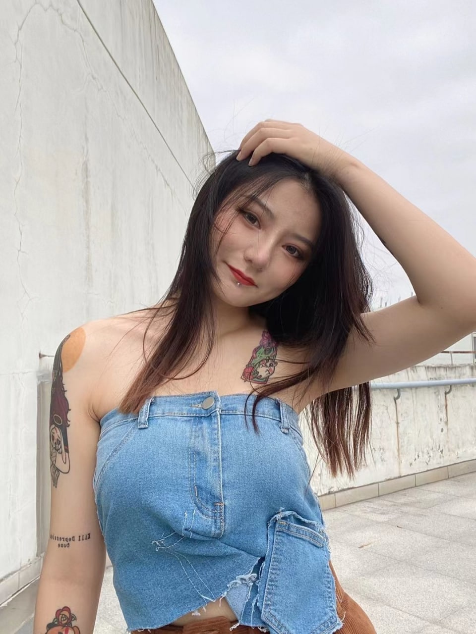 亚洲一区二区观看播放-婷婷色播电影 - 小鸡AV三人弄的我一夜高潮A片