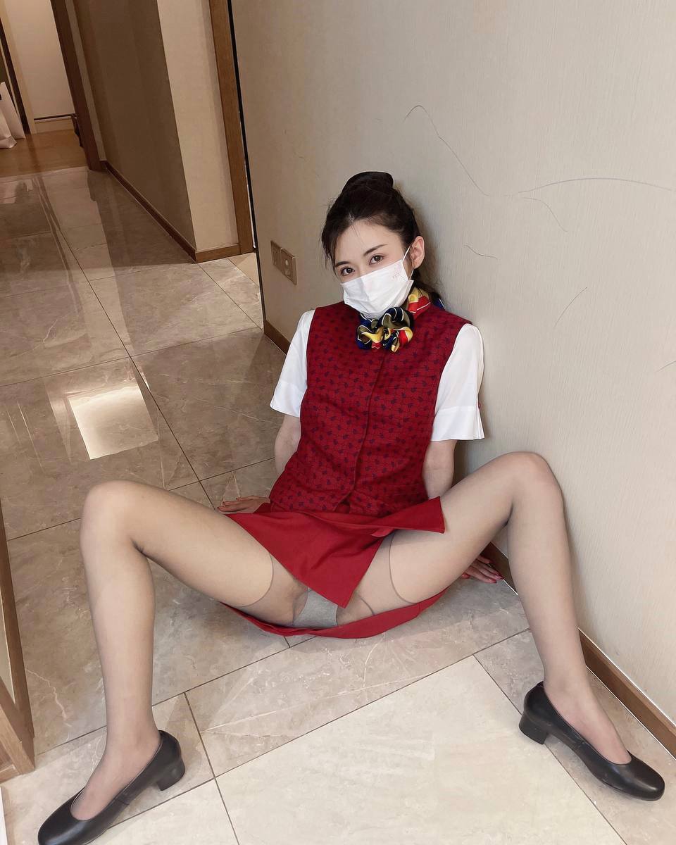 日韩三级视频在线观看-韩国羞羞漫画无遮羞在线看 - 小鸡AV最黄的网站