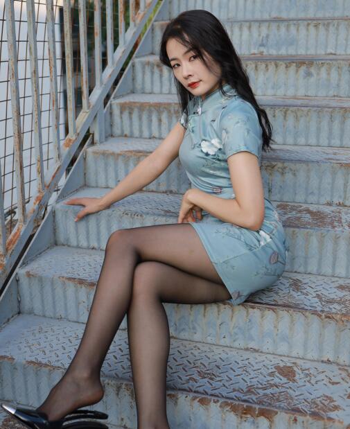 高清国产美女**毛片