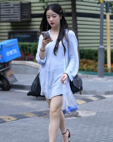 高清视频黄色录像免费-前后两根肉棍抽插啊 - 小鸡AV张燕被两个局长全肉