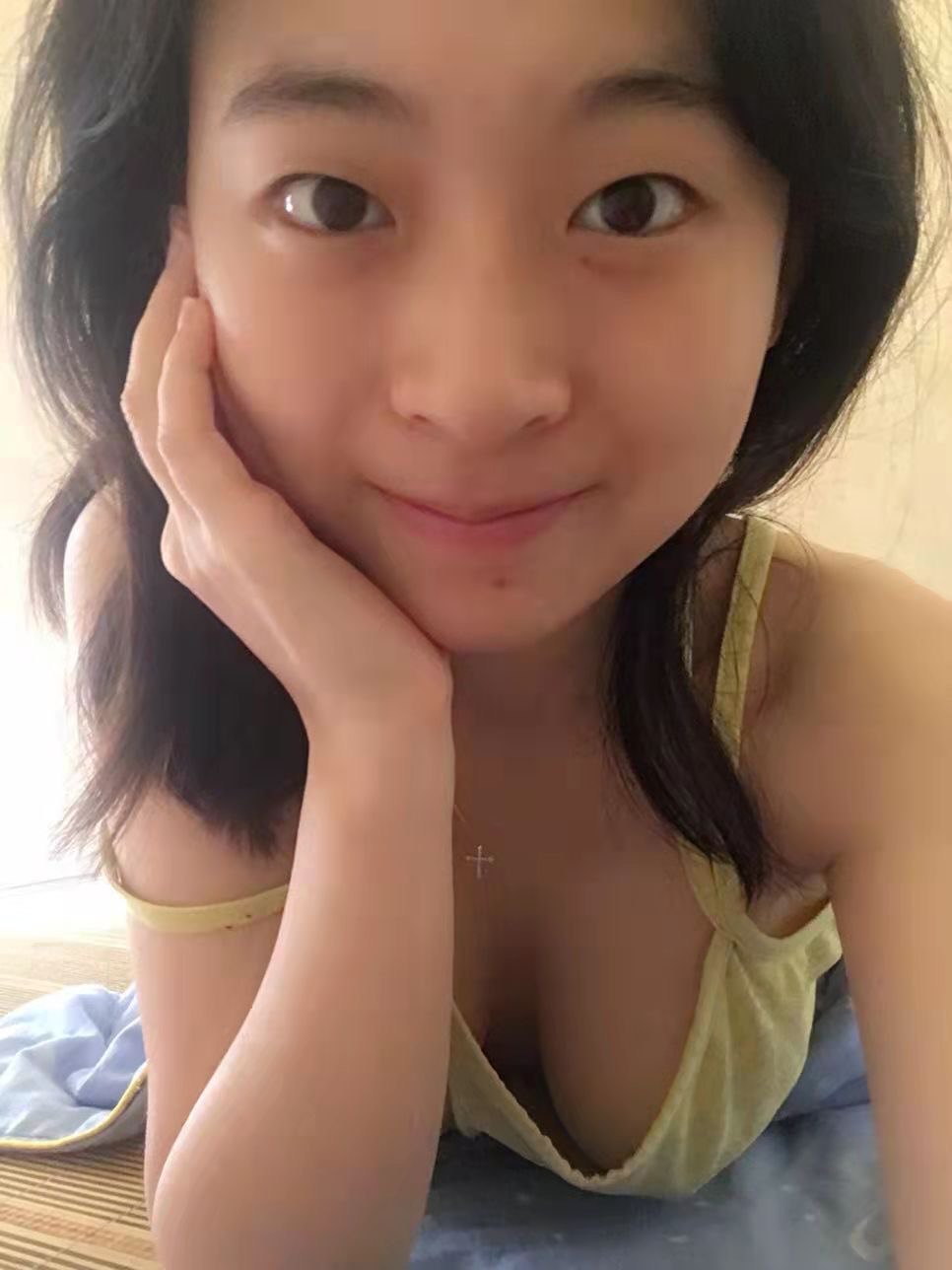 女人裸色无遮挡图片很黄-黄色avav - 小鸡AV一级毛片**