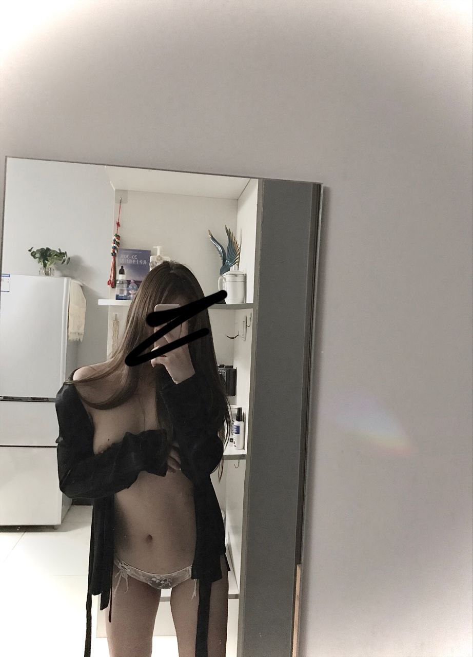 法国色情HD巜安娜情欲史-大胸美女脱内衣黄网站 - 小鸡AV国产日本一线在线观看免费