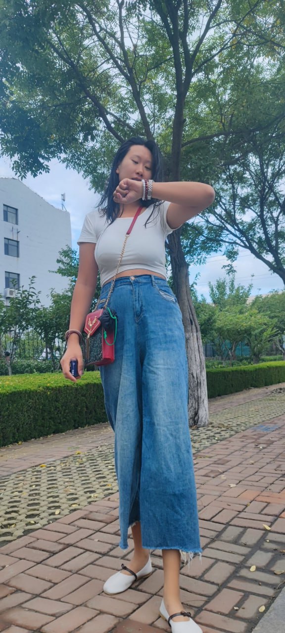 91天堂一区二区-激情图区 - 小鸡AV新聊斋之粉蝶2006沈世朋版