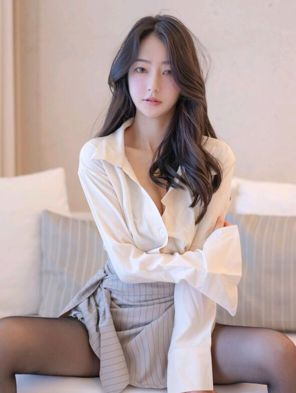 亚洲精品123区-免费三级现频在线观看播放 - 小鸡AV黄色污污的网站