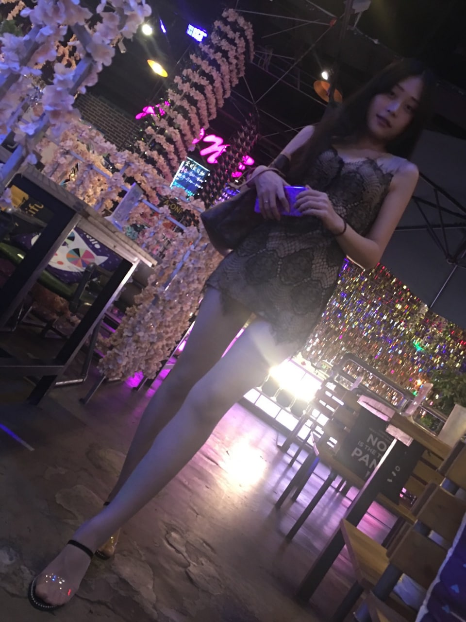 色偷拍自怕亚洲在线552-浪货趴办公桌H揉弄一根手指紧 - 小鸡AV女人做爰全过程免费观看美女