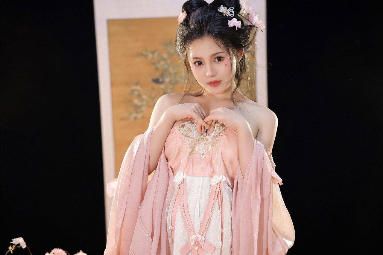 毛片基地免费观看