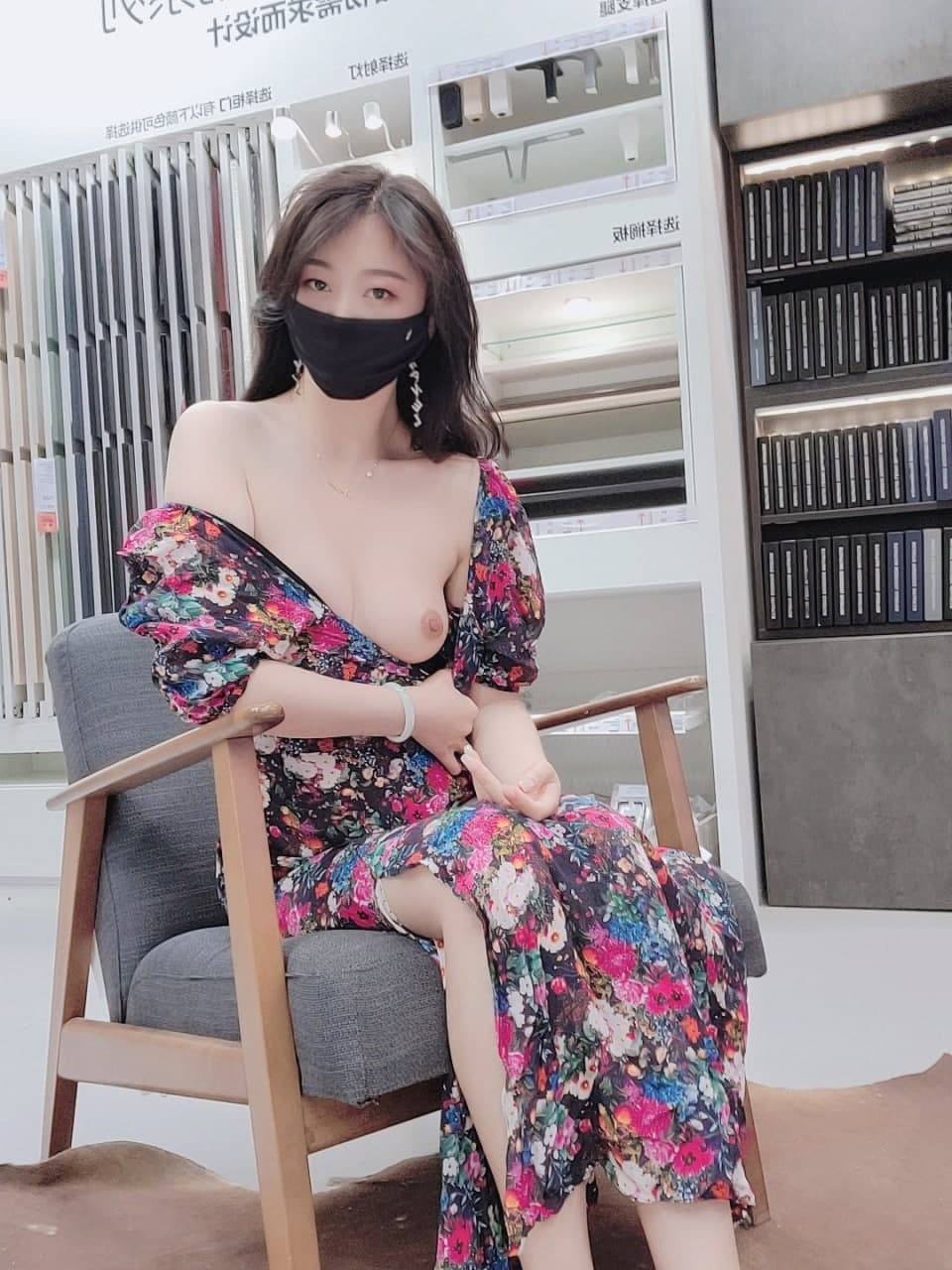 男人舔女人胸视频-国产日韩一区二区三区在线播放 - 小鸡AV精品国产欧美一区二区五十路