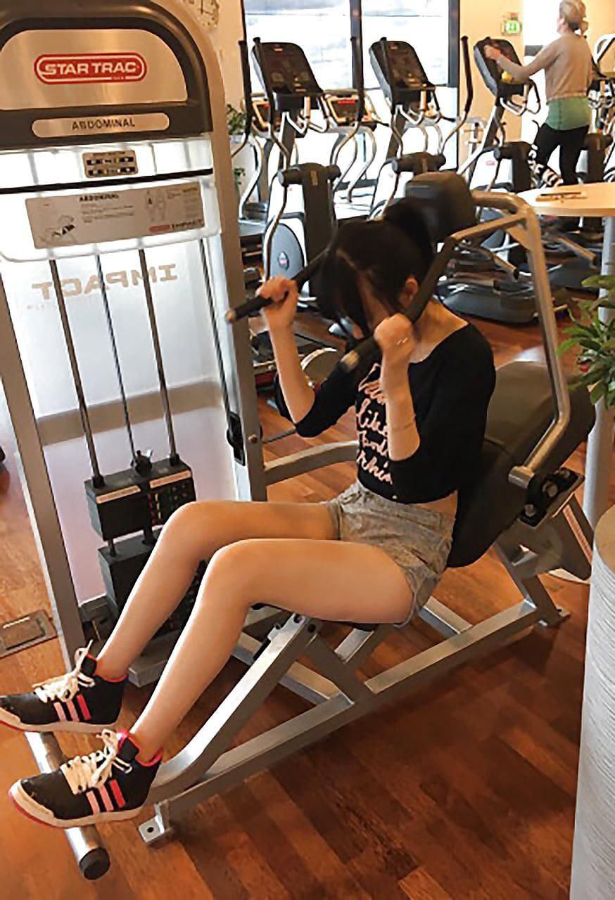 av我要看-欧美巨乳勺A片 - 小鸡AV女人被添全过程A片试看