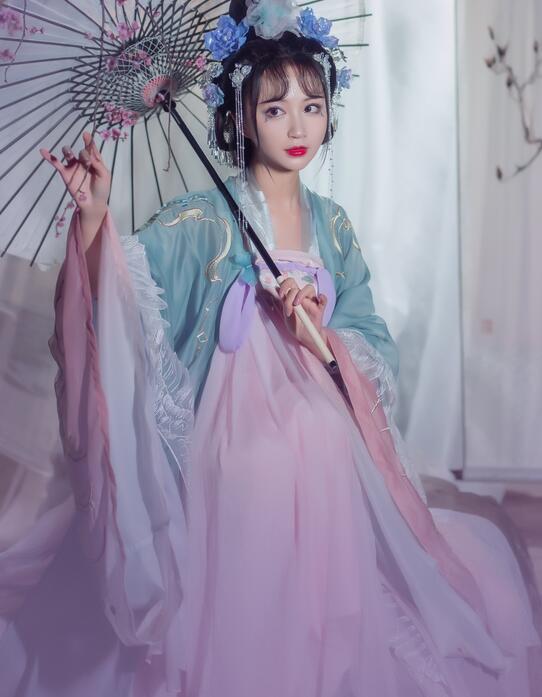 国产久热在线观看视频-最爽最刺激18禁视频 - 小鸡AV被老板抱进办公室揉我胸