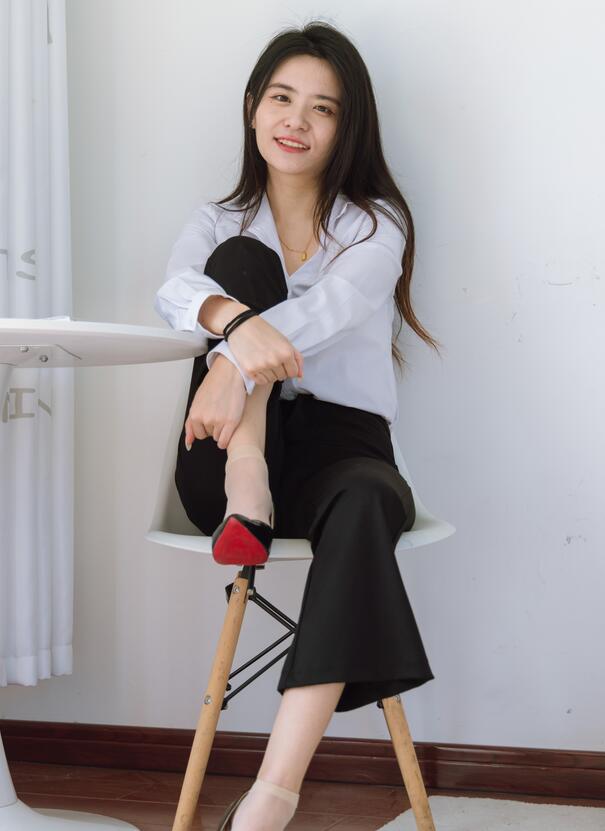 日本大胆无码免费视频-久久a在线视频观看 - 小鸡AV皇上在抱着皇后剧烈抽插小说