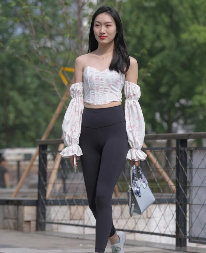 我与教师麻麻的肉欲生活-一级做a爱过程免费视频超级 - 小鸡AV大尺度做爰呻吟舌吻男男漫画