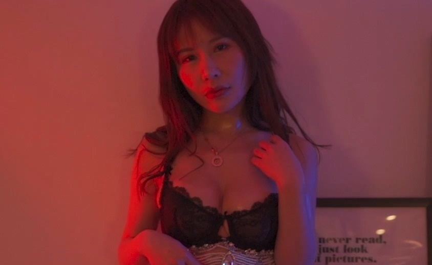 涩涩免费网站-主人请打烂女贱奴的屁股 - 小鸡AV久久青草免费免费91线频观看