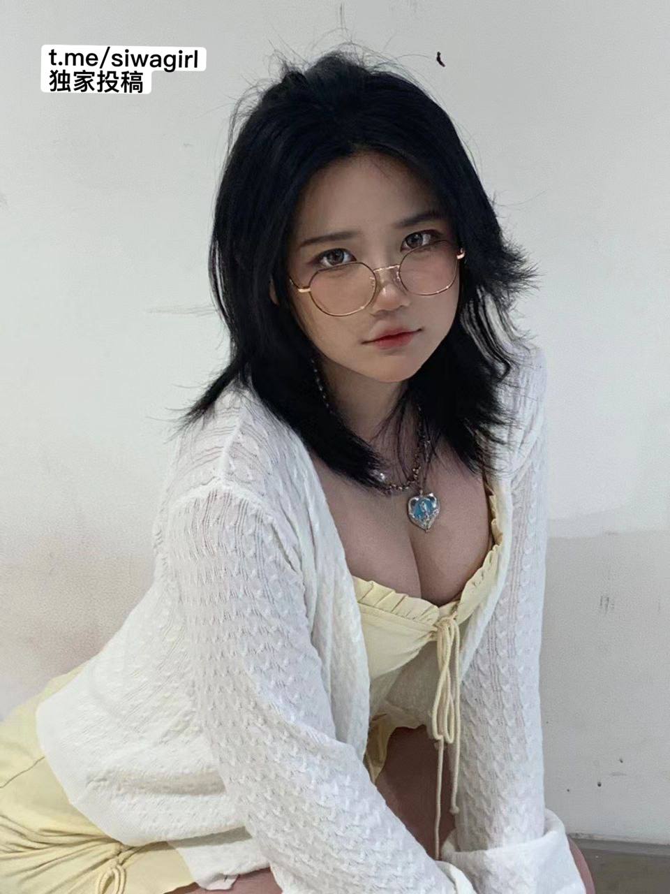 爱人韩国电影完整版-男男巨茎小说开荤粗肉 - 小鸡AV《年轻女教师2》中文字幕