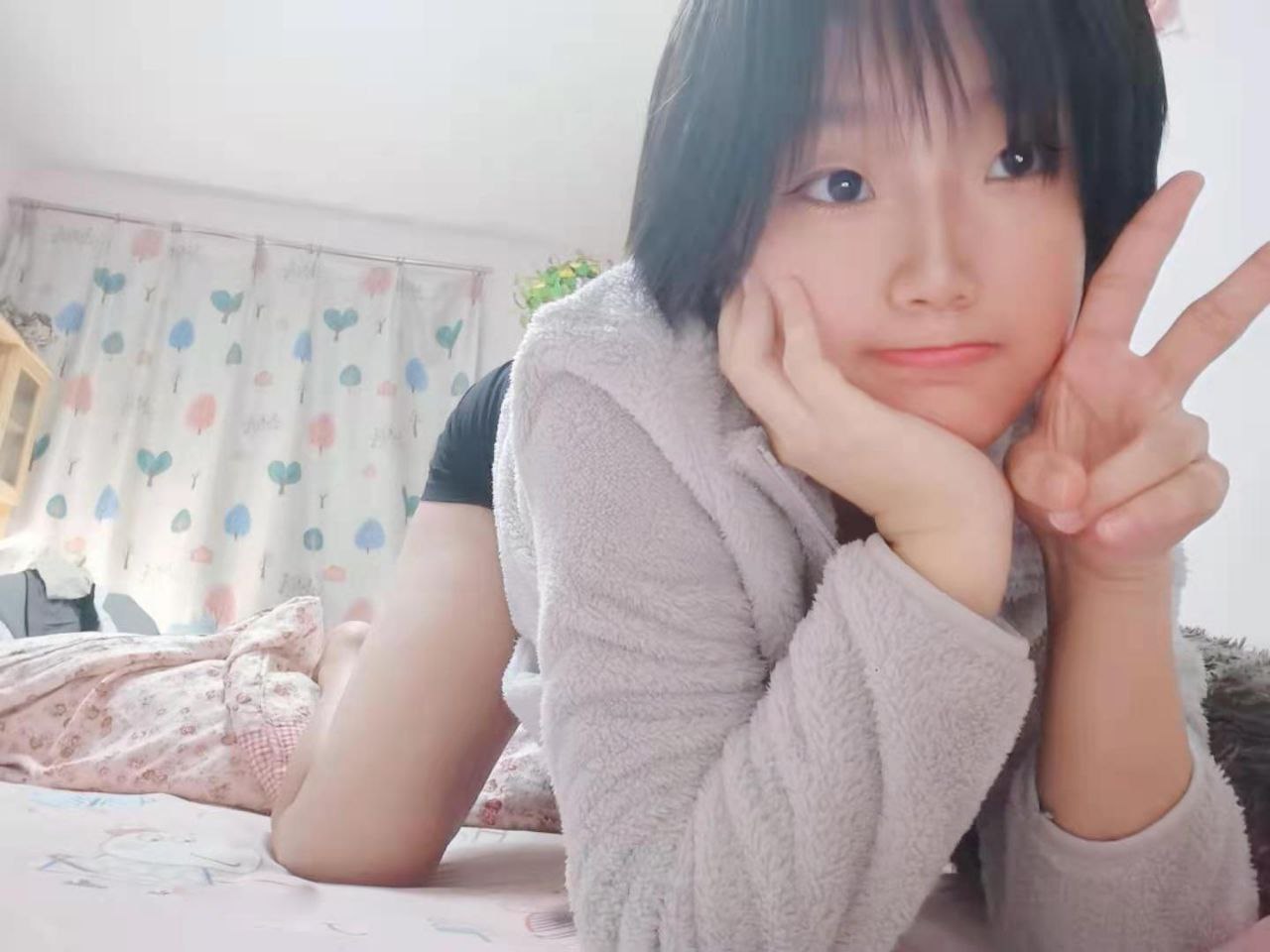 王色在线观看视频-无翼乌之侵犯口番全彩女女 - 小鸡AV天使萌在线观看