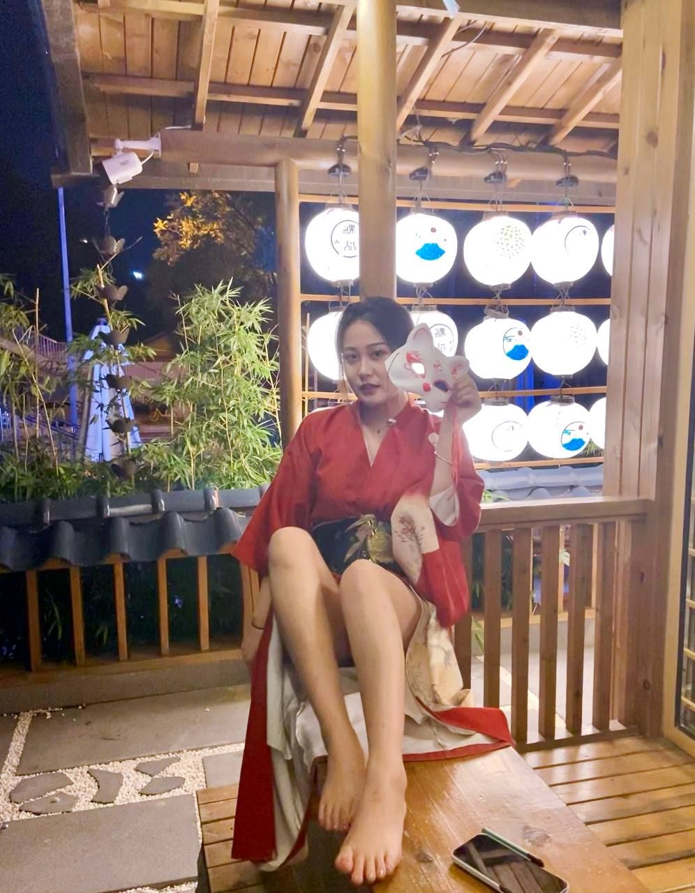 从后面挺进女警体内-日韩AV片无码一区二区三区不卡 - 小鸡AV特黄特色大片免费播放器9