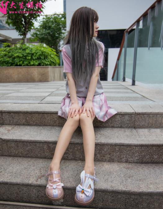 韩国r级限制电影大全2017-亚洲国产熟妇无码一区二区 - 小鸡AV男主是军人的肉肉H