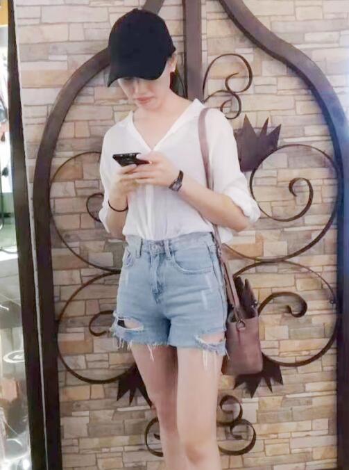 我在厨房摸岳的乳HD在线观看-女人下面被舔视频免费播放电影 - 小鸡AV女人与牲囗牲恔视频免费