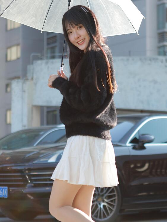 在车上下了药搞得好爽