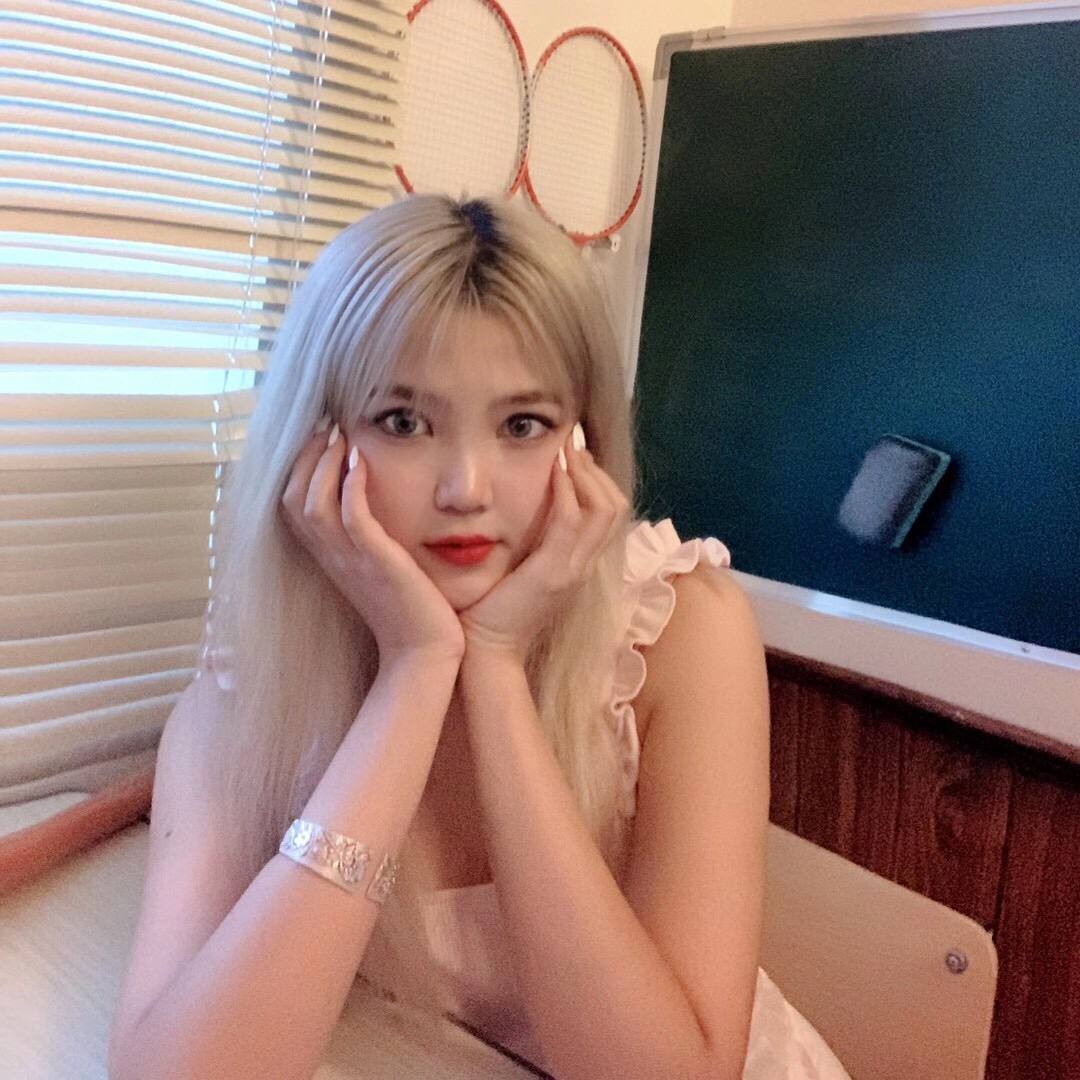 国产女主播一区二区在线观看-艾小青国产精品40分钟 - 小鸡AV精品国产97在线观看