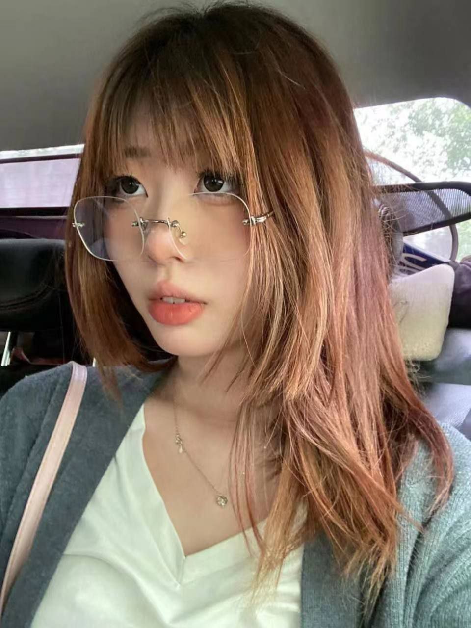 美女张开腿让我了一夜