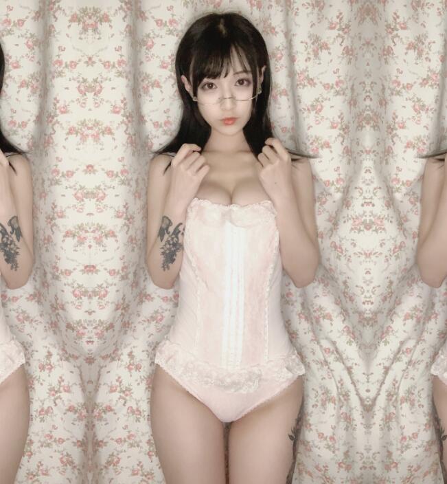 糟蹋蹂躏老妇小说-欧美做a一级视频免费观看 - 小鸡AV三级特黄高清完整视频