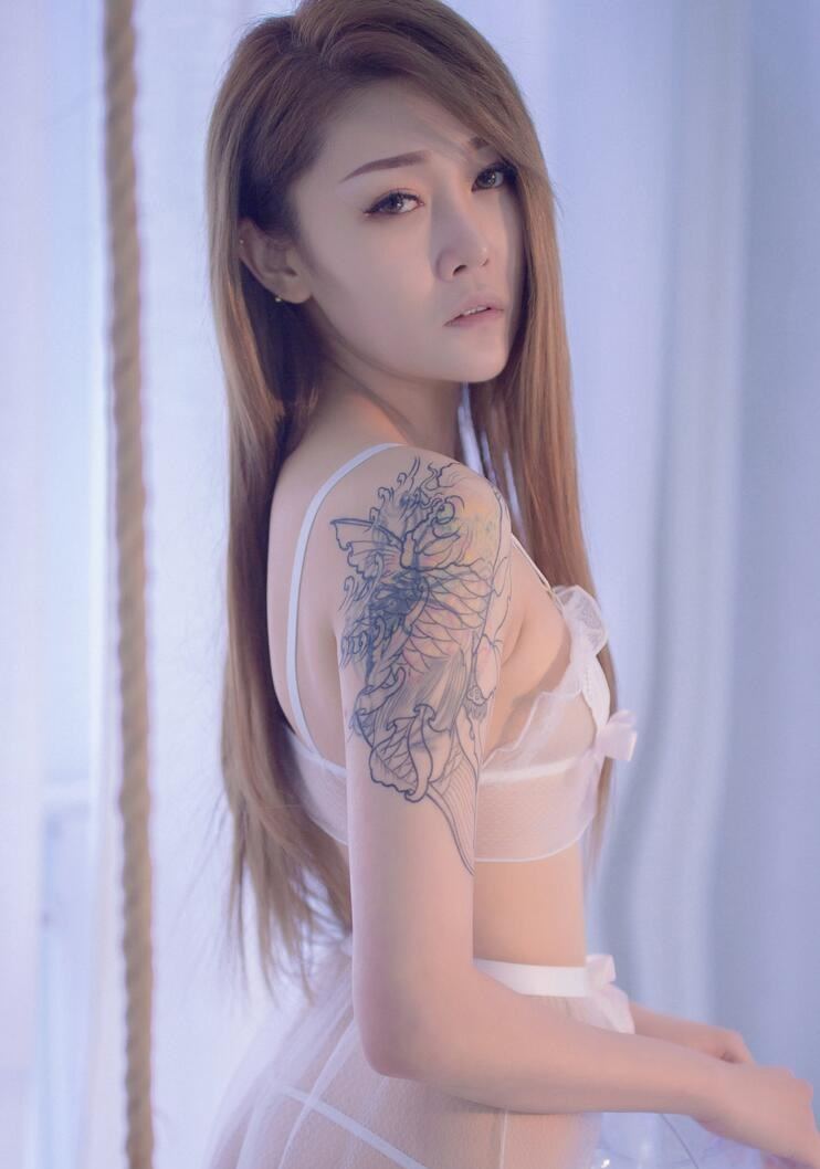 当着全班面被C到高潮哭视频