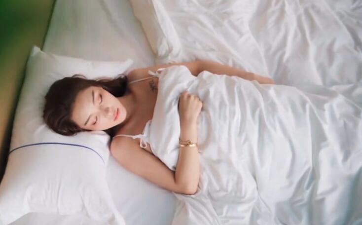 日本爆乳无码一区二区漫画-看了让人下面流水的视频 - 小鸡AV粗机巴大挺进潘金莲身体小说