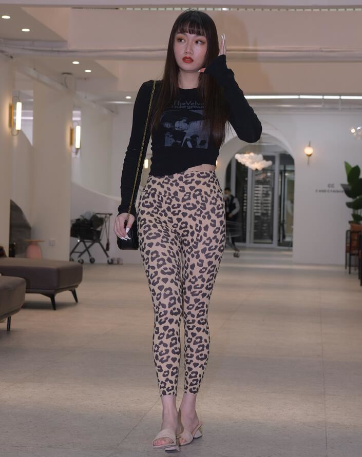 日韩无砖专区体验区-国产亚洲精品美女久久久久 - 小鸡AV狠狠操伊人