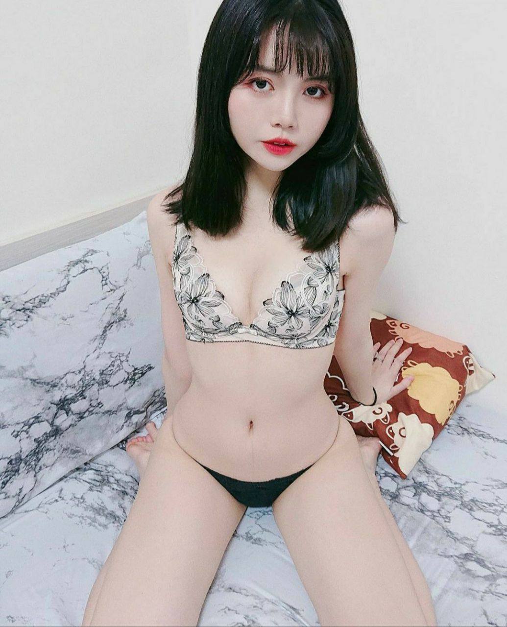 欧美区日韩区-黄色影视频 - 小鸡AV久久精品2