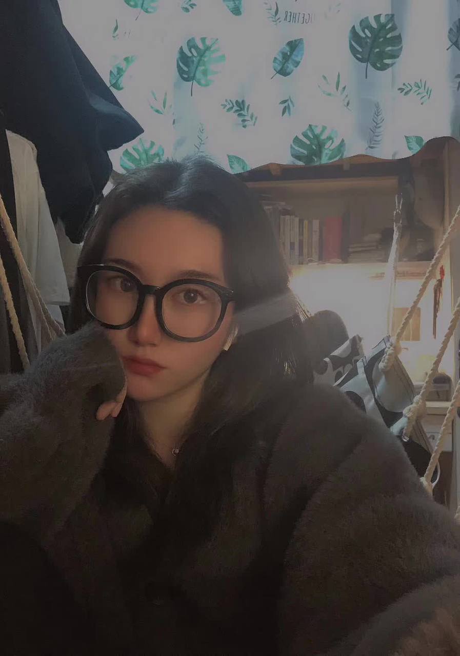 日本三级2018理论-赵惟依大尺度下面毛  磁力 - 小鸡AV少妇扒开粉嫩小泬视频