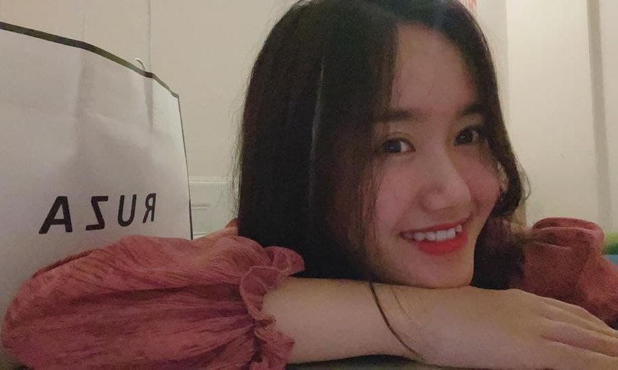 末满18影院禁-人妻巨大乳一二三区 - 小鸡AV艳妇荡乳欲伦麻麻