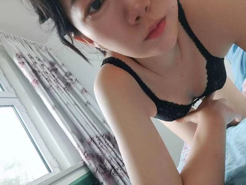 你是我的女人韩国电影-美女张开腿给男人捅 - 小鸡AV综合色久