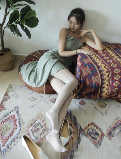 玩弄端庄美妇雪臀奶水小说-他捧着她的乳挺身撞击日本 - 小鸡AV337人体做爰大胆视频