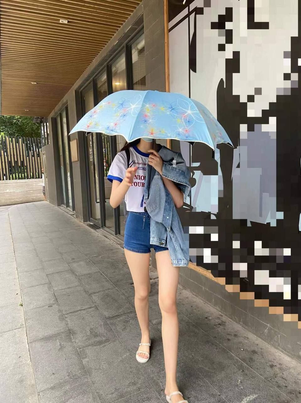 按摩高潮A片一区二区三区-高辣BL文纯肉开火车 - 小鸡AV扒开粉嫩尿口露出大胸美女