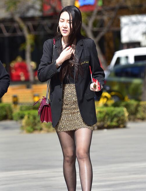 国产一区二区三区精品小说-最美情侣韩国片 - 小鸡AV女朋友的母亲1