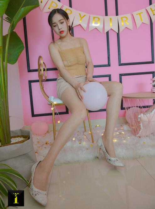 2012中文在线看免费-狠日日 - 小鸡AV久久精彩视频