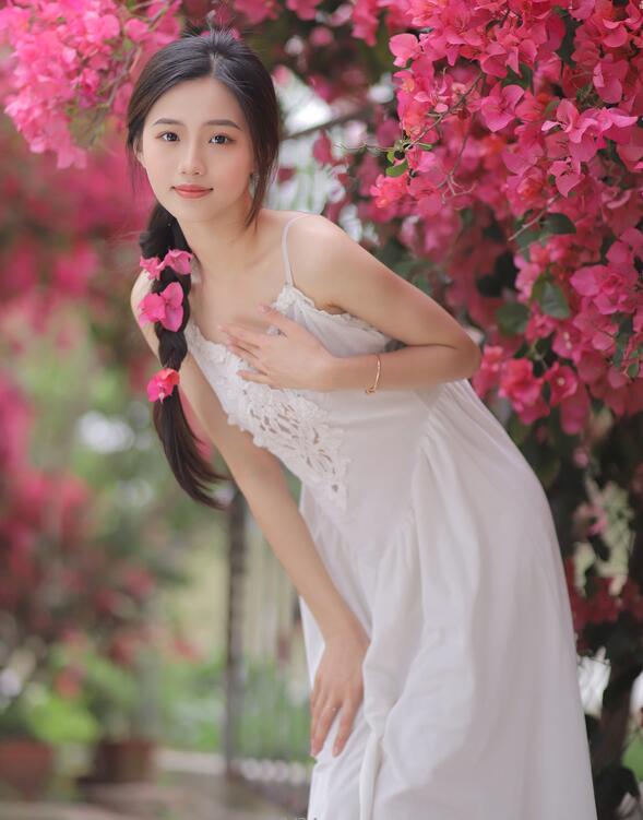 国产精品久久久久精-国产精品成人免费视频电影 - 小鸡AV男人日女人的免费视频